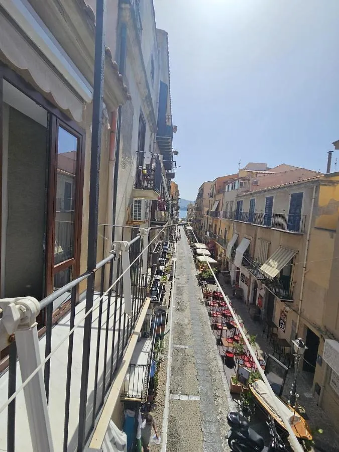 Un Balcone Su Via Bordonaro By Wonderful Italy Apartment Cefalu 0*,  Italy